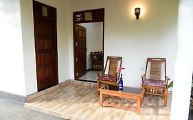 Sanjee Villa Hikkaduwa